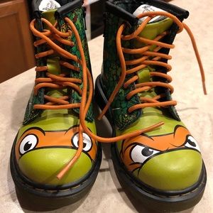 Children’s size 8 doc martens  ninja turtles boots